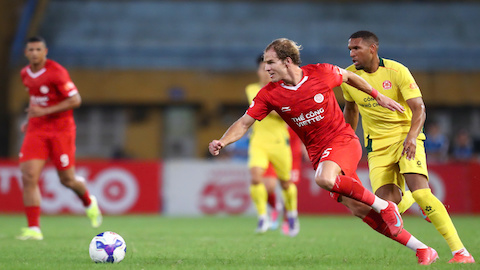  Cơn ác mộng sau 'trăng mật' của HLV Lê Huỳnh Đức